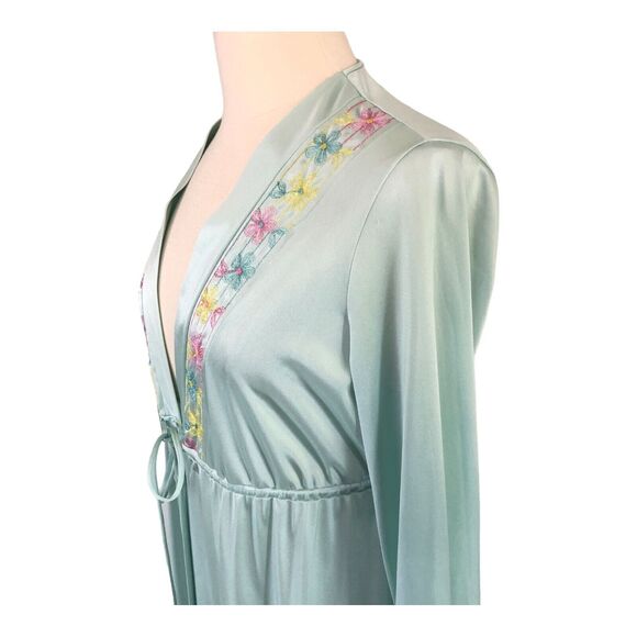 Montgomery Ward Semi Sheer Satin Robe Embroidered Trim Button Small Vintage - Picture 5 of 11